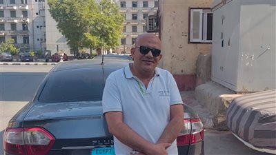 ولي أمر طالب ثانوية عامة بأسيوط: فطرت مع ابني قدام اللجنة عشان أطمنه 