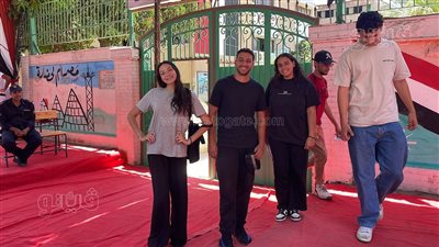 طلاب الثانوية العامة يكذبون شاومينج بعد نشره صورا لأسئلة امتحان العربي 