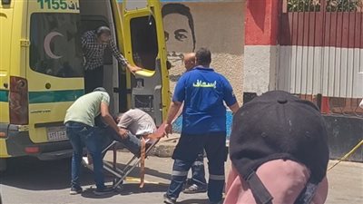 إغماء طالب ثانوية عامة أثناء امتحان اللغة العربية بأسيوط (فيديو)