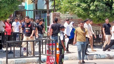 طلاب الثانوية العامة بمطروح: امتحان اللغة العربية سهل بس فيه تريكات (فيديو وصور) 