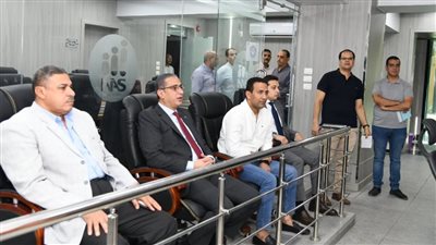 محافظ الفيوم يكلف مركز سيطرة الشبكة الوطنية بمتابعة امتحانات الثانوية العامة (صور)