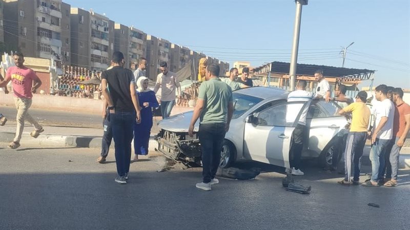 حادث سيارة يقود عروسين