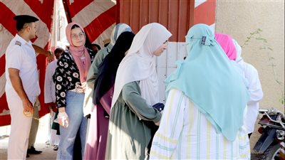 لصعوبة العربي، إغماء 4 طالبات بلجان الثانوية العامة في الدقهلية 