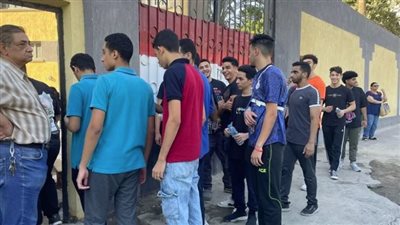 سؤال محير في النحو بالثانوية العامة يثير الجدل، ونشطاء يزعمون: واضع الامتحان أخطأ 