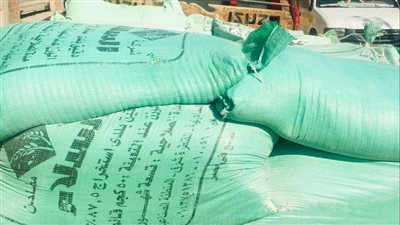 ضبط 2,250 طن دقيق بلدي قبل بيعها في السوق السوداء بالإسماعيلية (صور) 