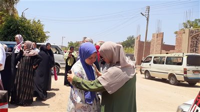 بكاء وعويل طلاب الثانوية العامة بالغربية بسبب صعوبة امتحان اللغة العربية