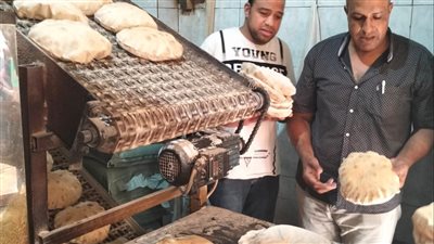 ضبط مخبز استولى على 5 أطنان دقيق مدعم في الإسكندرية