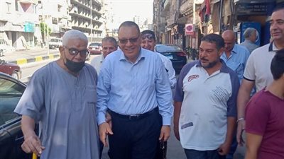 محافظ الشرقية يتفقد شارع فاروق بالزقازيق لمتابعة أعمال التطوير 
