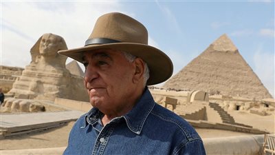 زاهي حواس يعلن عن كشف أثرى ضخم بالهرم في 2025 (فيديو)