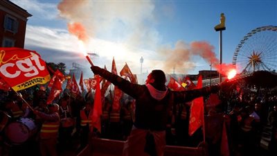 وسط مخاوف من سيطرته على القارة العجوز.. ماذا يعني اليمين المتطرف ومتى ظهر ؟