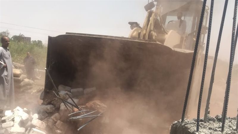 جانب من تنفيذ الإزالة