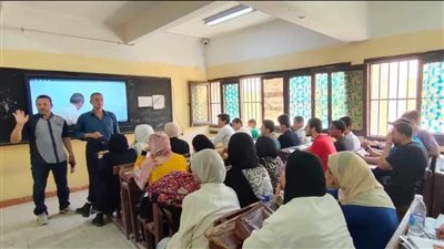 التعليم تواصل تقديم المراجعات النهائية المجانية لطلاب الثانوية العامة 