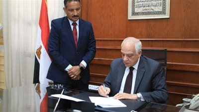 محافظ الجيزة يعتمد تنسيق القبول للثانوي العام بحد أدنى 225 درجة