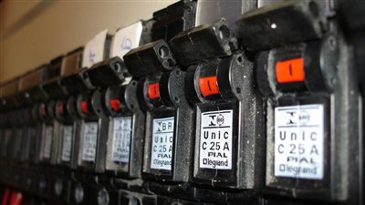 48 ساعة فقط، تفاصيل زيادة فترة تخفيف أحمال الكهرباء (إنفوجراف)