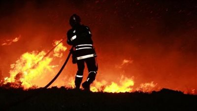 المعمل الجنائي يفحص حريق محل تجاري بسبب تكييف في مدينة نصر