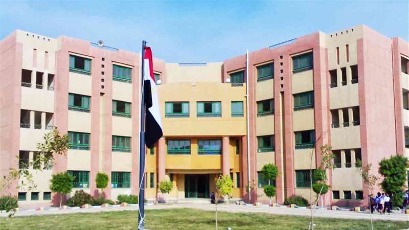 مدارس التعليم التجارى