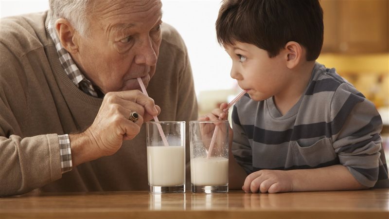 حماية كبار السن والأطفال