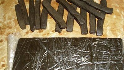 إحالة عاطلين متهمين بحيازة 25 كيلو حشيش في النزهة لمحكمة الجنايات