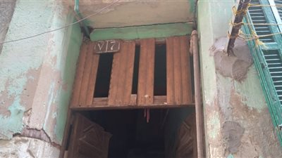 3 مصابين من أسرة واحدة في انهيار سقف حجرة بالإسكندرية (صور)