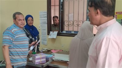 نائب مدير فرع التأمين الصحى بالشرقية يتفقد عيادة أبوحماد 