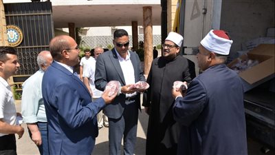 توزيع 69 طن لحوم على الأسر الأولى بالرعاية في الدقهلية 