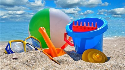 العوامة البطة بـ 1540 جنيهًا، تعرف على أسعار العوامات وألعاب الشاطئ والقوارب بالأسواق