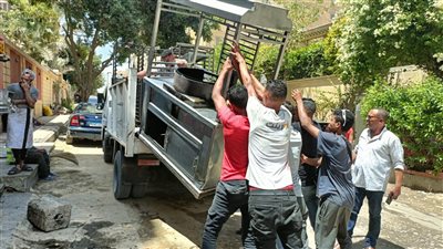 رفع 2300 حالة تعد وإشغالات للمقاهي والمحال التجارية بحدائق الأهرام (صور)