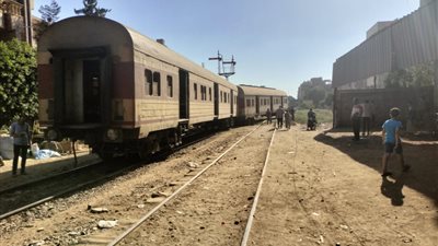 12 صورة ترصد آثار حادث خروج قطار منوف _ بنها عن القضبان