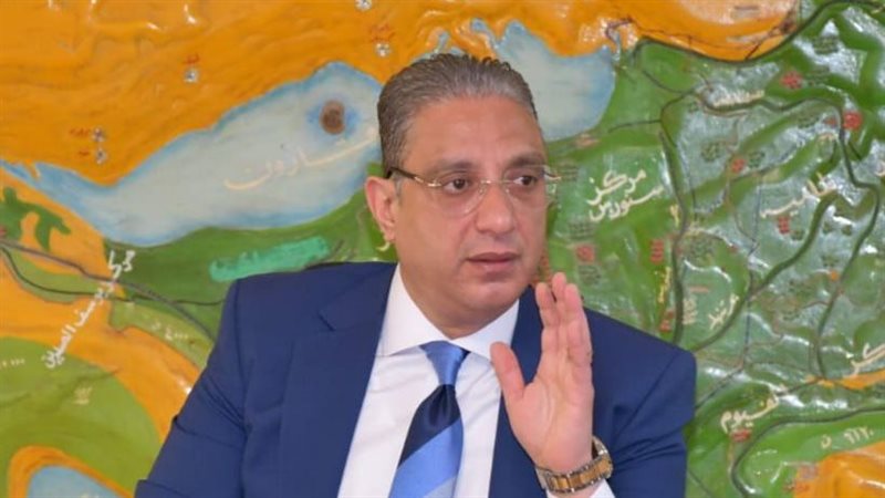الدكتور أحمد الأنصاري