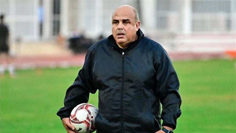 الكابتن ايمن طاهر،