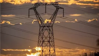 وزير البترول الأسبق يكشف مفاجأة صادمة بشأن موعد انتهاء أزمة تخفيف أحمال الكهرباء