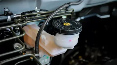 طرق الحفاظ على سائل مكابح السيارات 