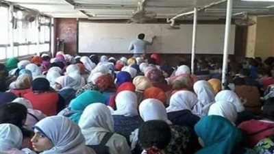 مقترح برلماني لتنظيم أوضاع السناتر ودمجها في المنظومة التعليمية
