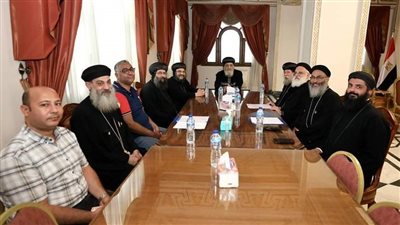  البابا تواضروس يجتمع بأمانة خدمة الشباب بالإسكندرية