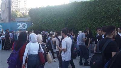  بسبب تخفيف أحمال الكهرباء، شاهد توافد طلاب الثانوية العامة على مكتبة الإسكندرية للمذاكرة 