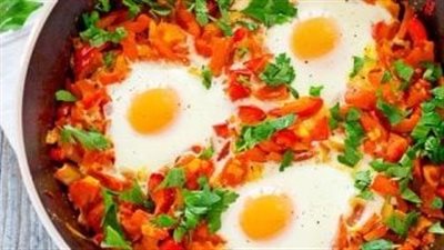 طريقة عمل الشكشوكة، وجبة لذيذة ومتكاملة وسهلة التحضير 