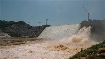 عباس شراقي: إثيوبيا بتعمل اللي عايزاه وكل لتر مياه يخزن بسد النهضة من حصة مصر (فيديو)