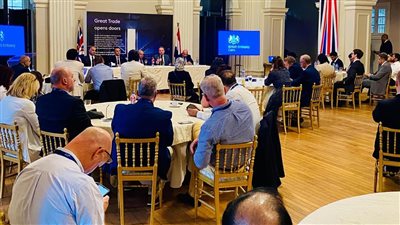 شركات بريطانية تبدي اهتمامها بالاستثمار في مجال توطين الصناعات المرتبطة بالعقارات