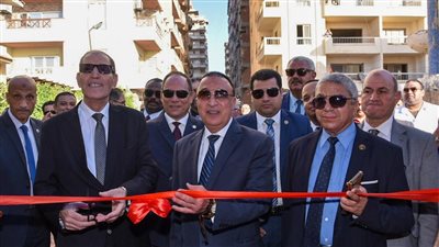 محافظ الإسكندرية ورئيس هيئة النيابة الإدارية يفتتحان النادي البحري بمنطقة بيانكي