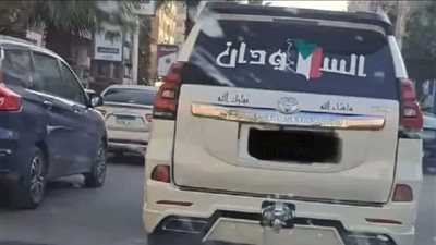 خريطة حلايب وشلاتين مجددا، سيارة لاجئ سوداني تثير غضب المصريين (صور)