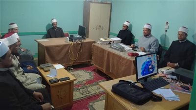 توجيهات وإرشادات للوعاظ في الاجتماع الشهري لمنطقة الدعوة بالوادي الجديد 