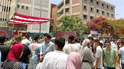 حقيقة تأخر توزيع أسئلة امتحاني الفيزياء والتاريخ على طلاب الثانوية بالشرقية