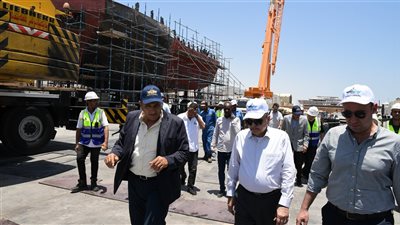 أسامة ربيع: نسعى لتوطين الصناعات البحرية والثقيلة وإعادة الريادة للترسانات الوطنية