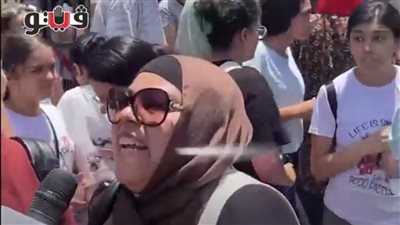 بعد بكاء الطالبات بسبب الفيزياء، أم تصرخ: عيالنا بتموت من الخوف كل يوم 