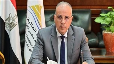 وزير الري يتابع حالة محطات رفع المياه ومجهودات مصلحة الميكانيكا والكهرباء