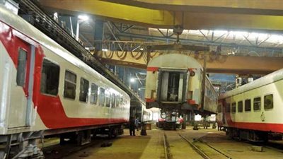 تطوير عربات القطار الإسباني داخل ورش كوم أبو راضي (فيديو)