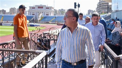 محافظ الإسكندرية: تشكيل لجنة للتحقيق في أسباب حريق ستاد الإسكندرية