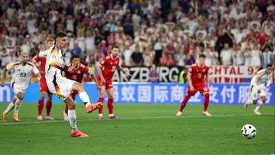 نجوم اليورو يتقاسمون الحذاء الذهبي 