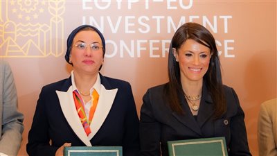 وزيرتا البيئة والتعاون الدولي توقعان اتفاقية برنامج الصناعة المستدامة الخضراء 