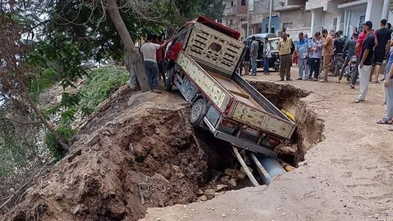 انهيار جسر ترعة دهتوره
